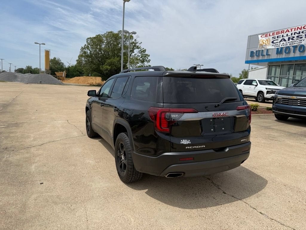 2023 GMC Acadia AT4