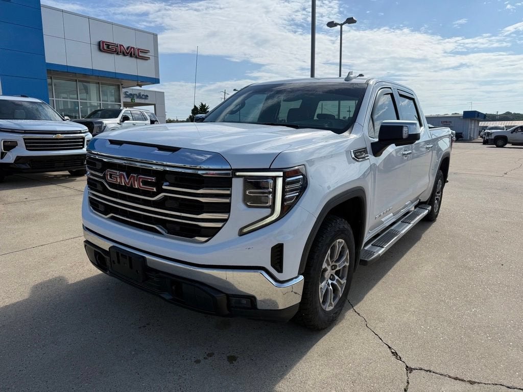 2022 GMC Sierra 1500 SLT