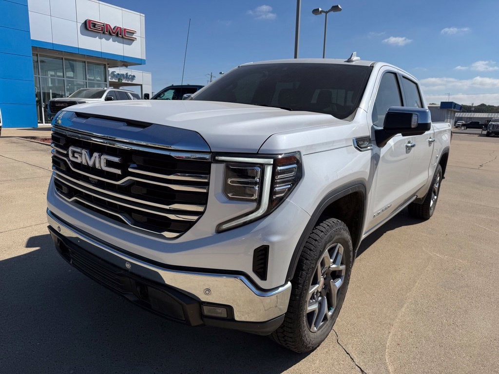 2024 GMC Sierra 1500 SLT