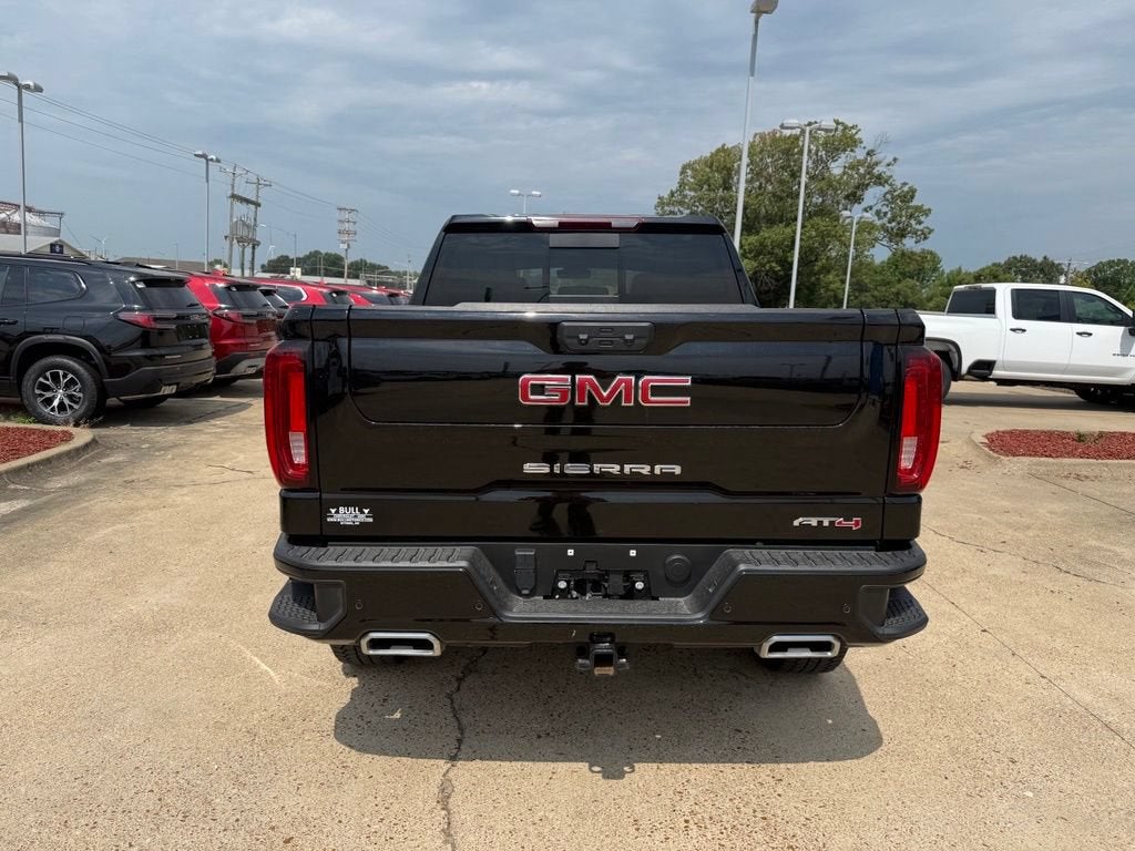 2025 GMC Sierra 1500 AT4